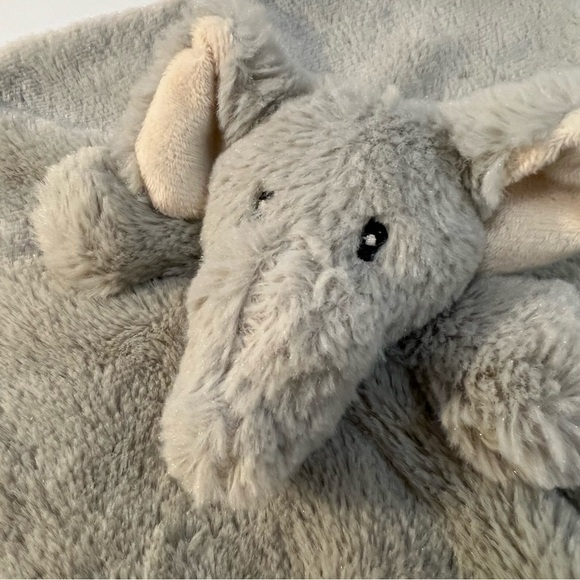 𝅺GRAY plush elephant lovey blanket - Picture 5 of 9